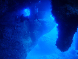 伊江島のカナン崎ドーム