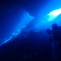 伊江島ブルーの洞窟ポイント